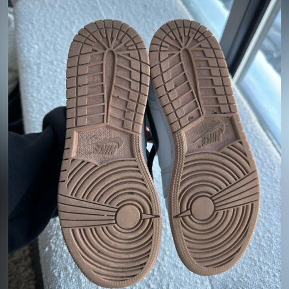 Nike Air Jordan 1 Mid GS Artic Orange Pink Size 5.5Y - Picture 7 of 11